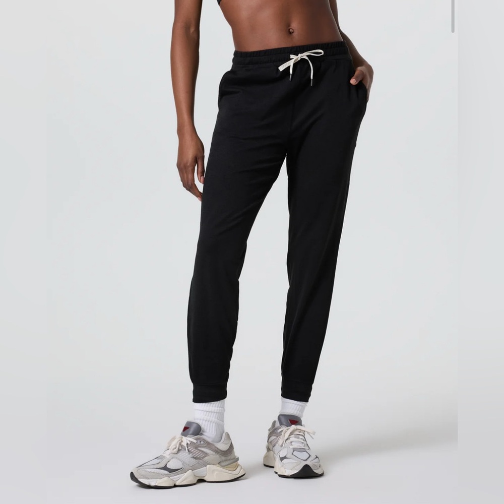 NWT Vuori Performance Jogger Black Heather - Picture 5 of 8